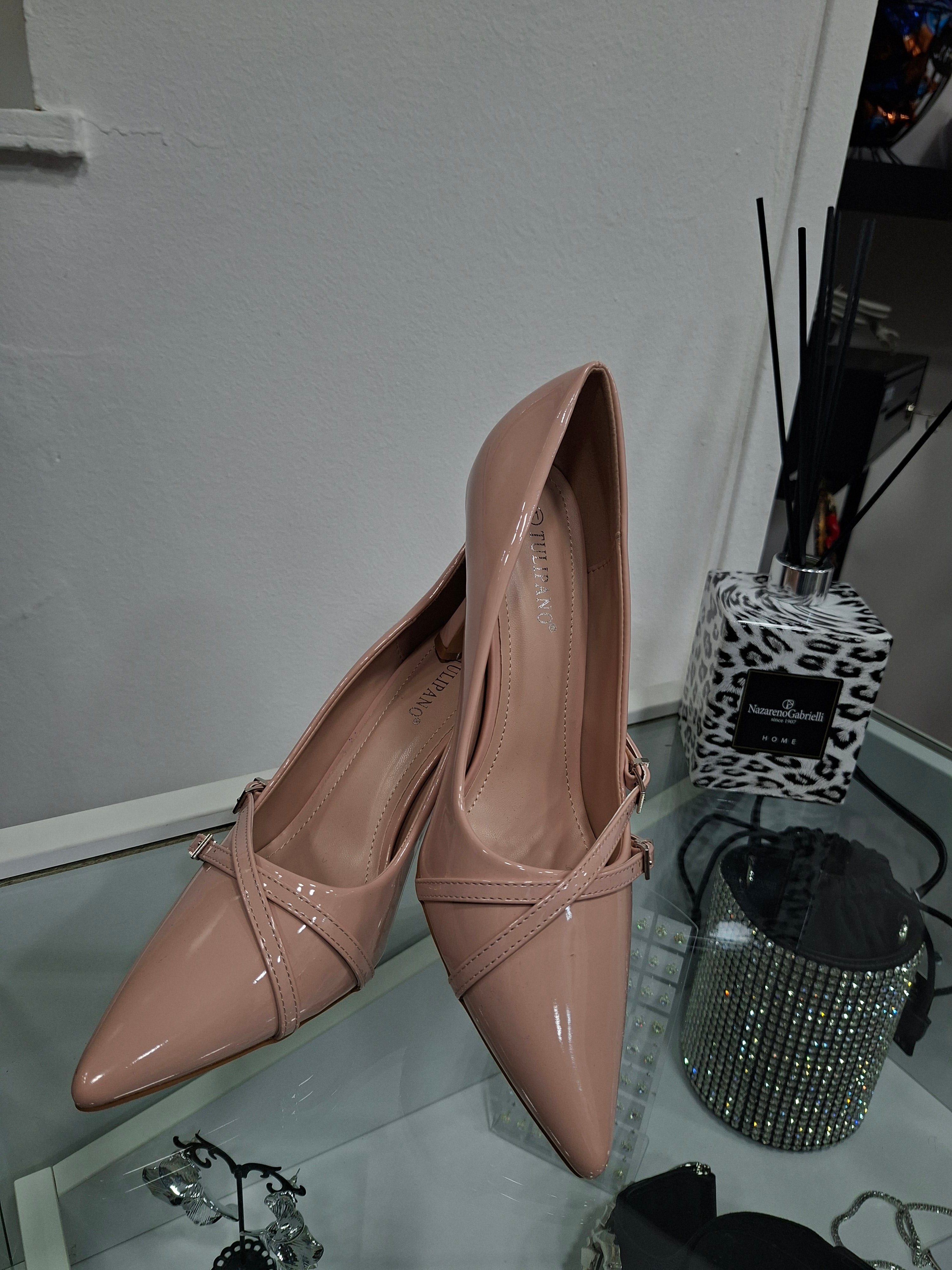 Heels Nova